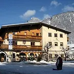 Hotel & Dresch