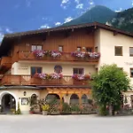 Hotel & Dresch