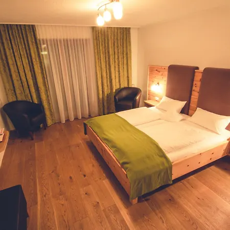 & Dresch מלון 3*