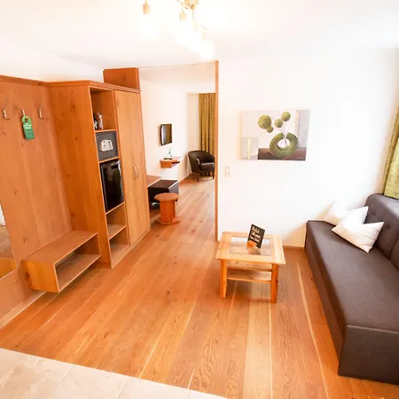 فندق & Dresch Erl