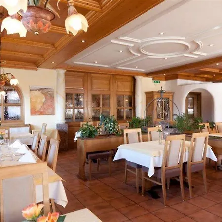 فندق & Dresch Erl